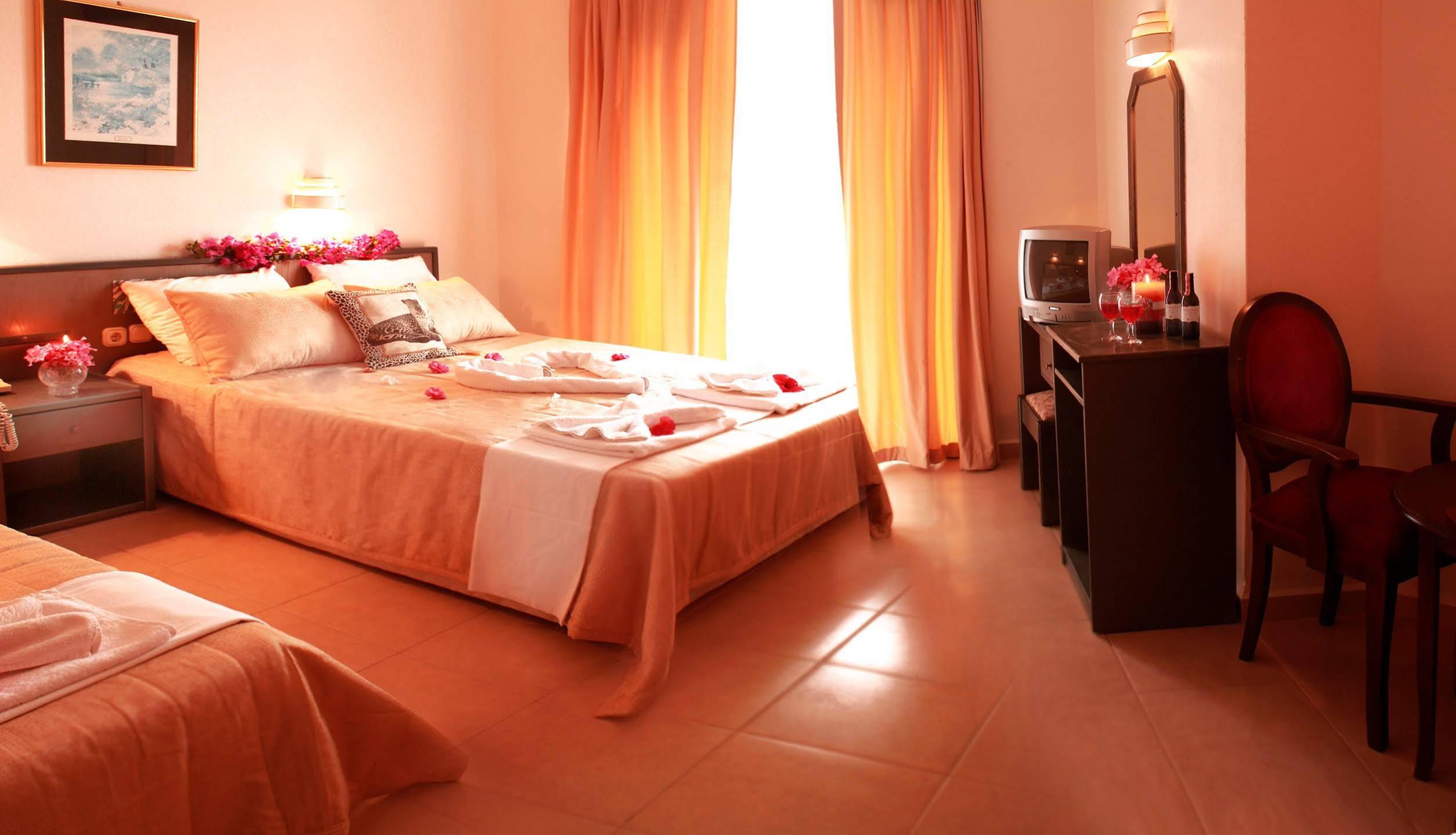 Verano Beach Hotel İçmeler Eksteriør billede